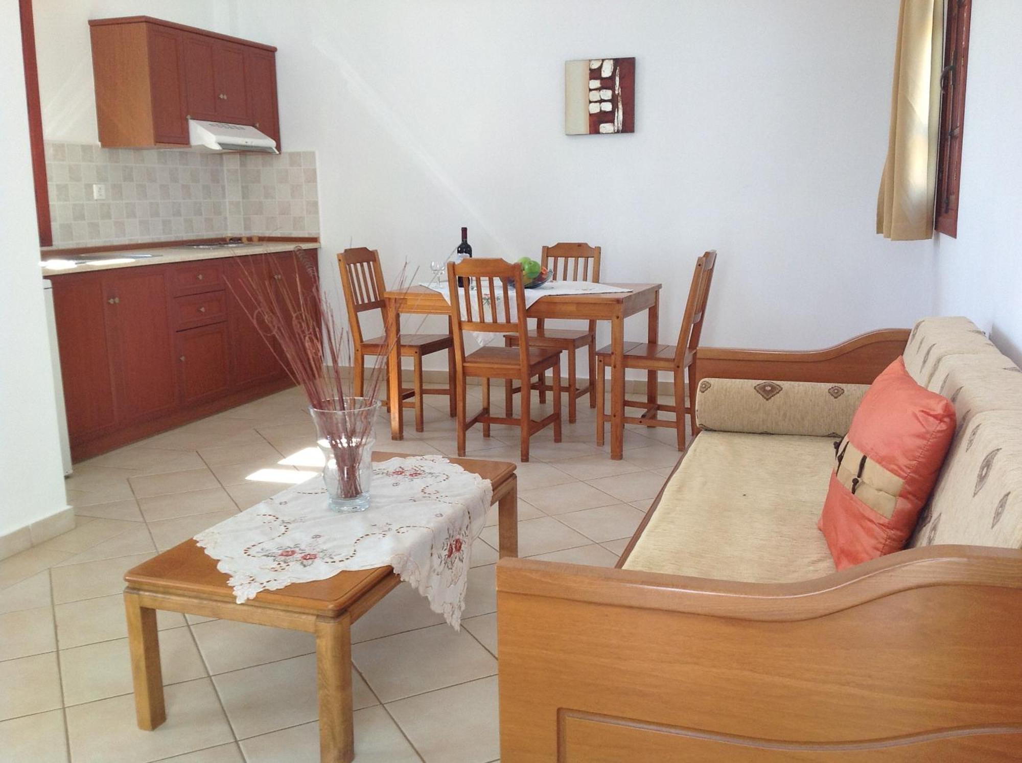 Golden Sun Apartments Arkasa Quarto foto